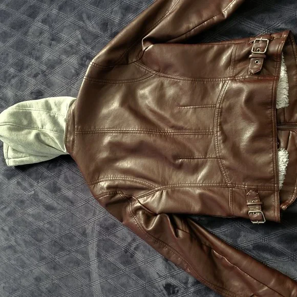 JPUJOU Leather jacket w hood and fur lining - faux Small - Picture 4 of 5